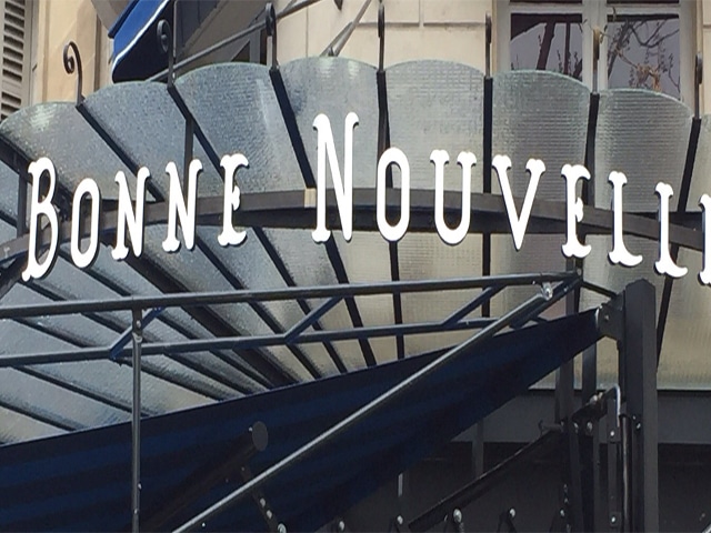 the sign above Le Bonne Nouvelle