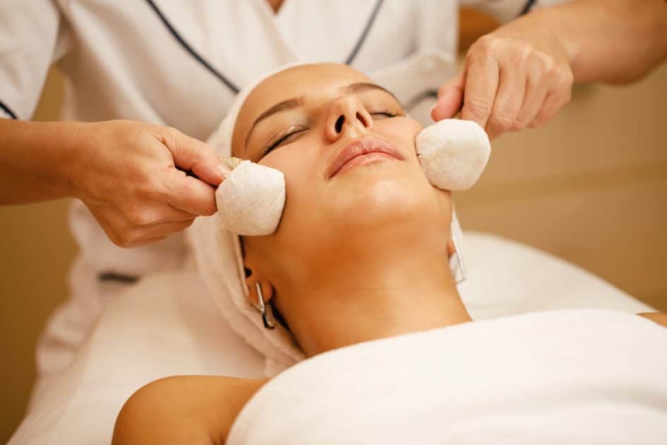 woman having Herbal Compress Facial