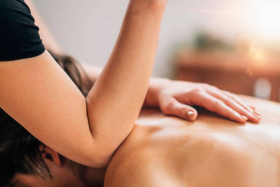 Elbow press, Lomi Lomi Massage Hawaiian back massage