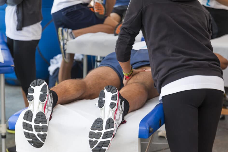 athletes' massages for relaxation before competitions, marathon massages