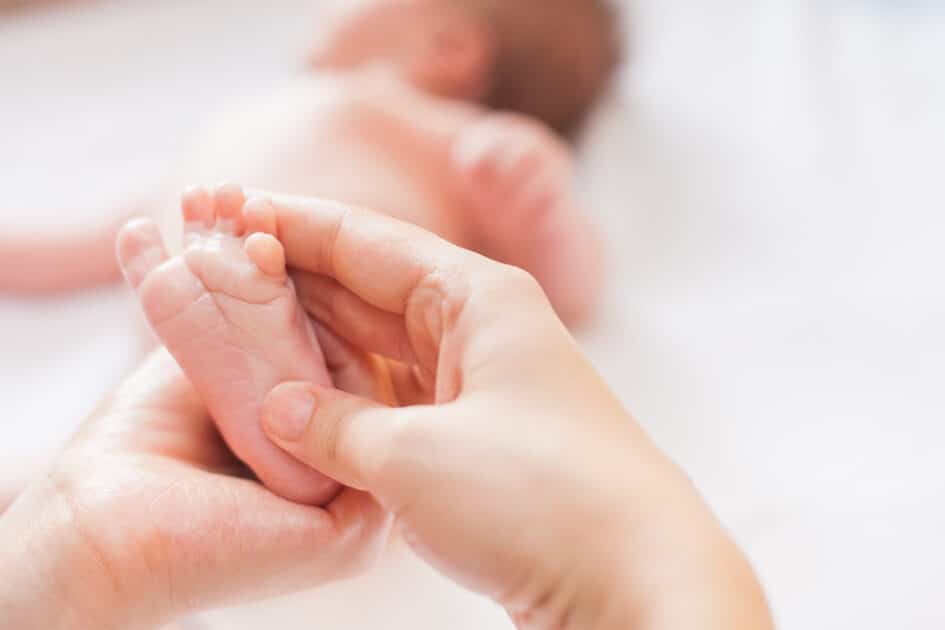 foot baby massage