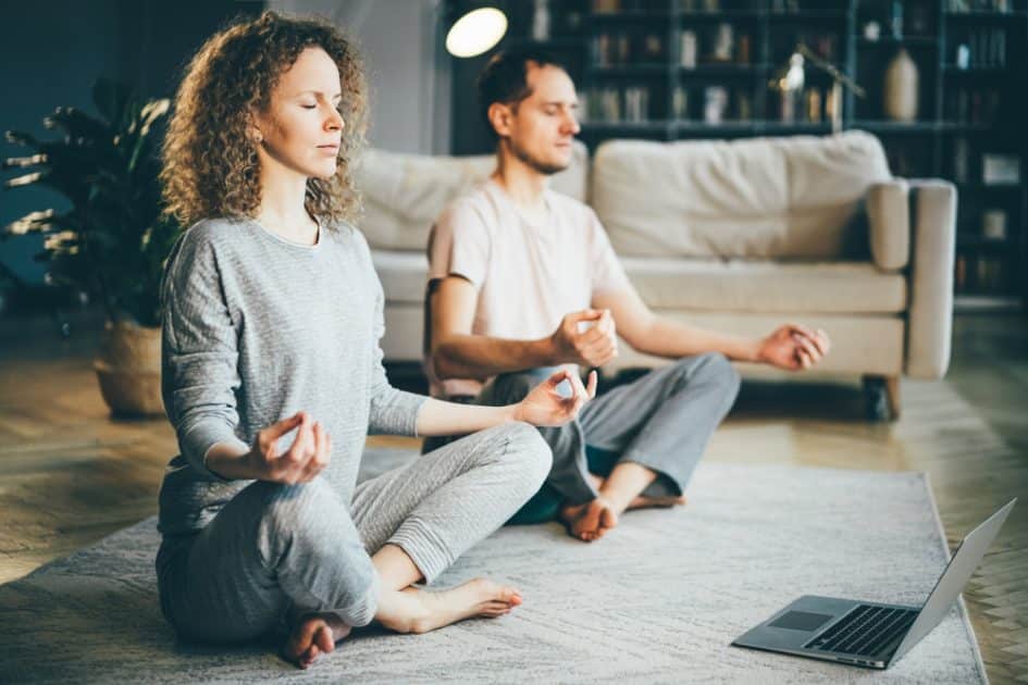 couples who are meditating