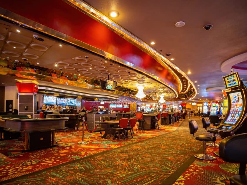 casino machines in hotel