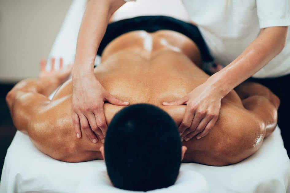 Shoulder male massage